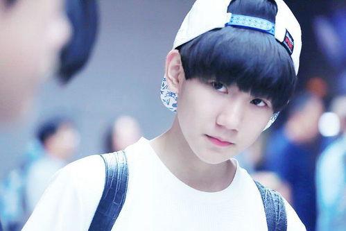 王源明星爆料娱乐圈事件,娱乐圈背后的惊人真相  第2张 王源明星爆料娱乐圈事件,娱乐圈背后的惊人真相  第2张